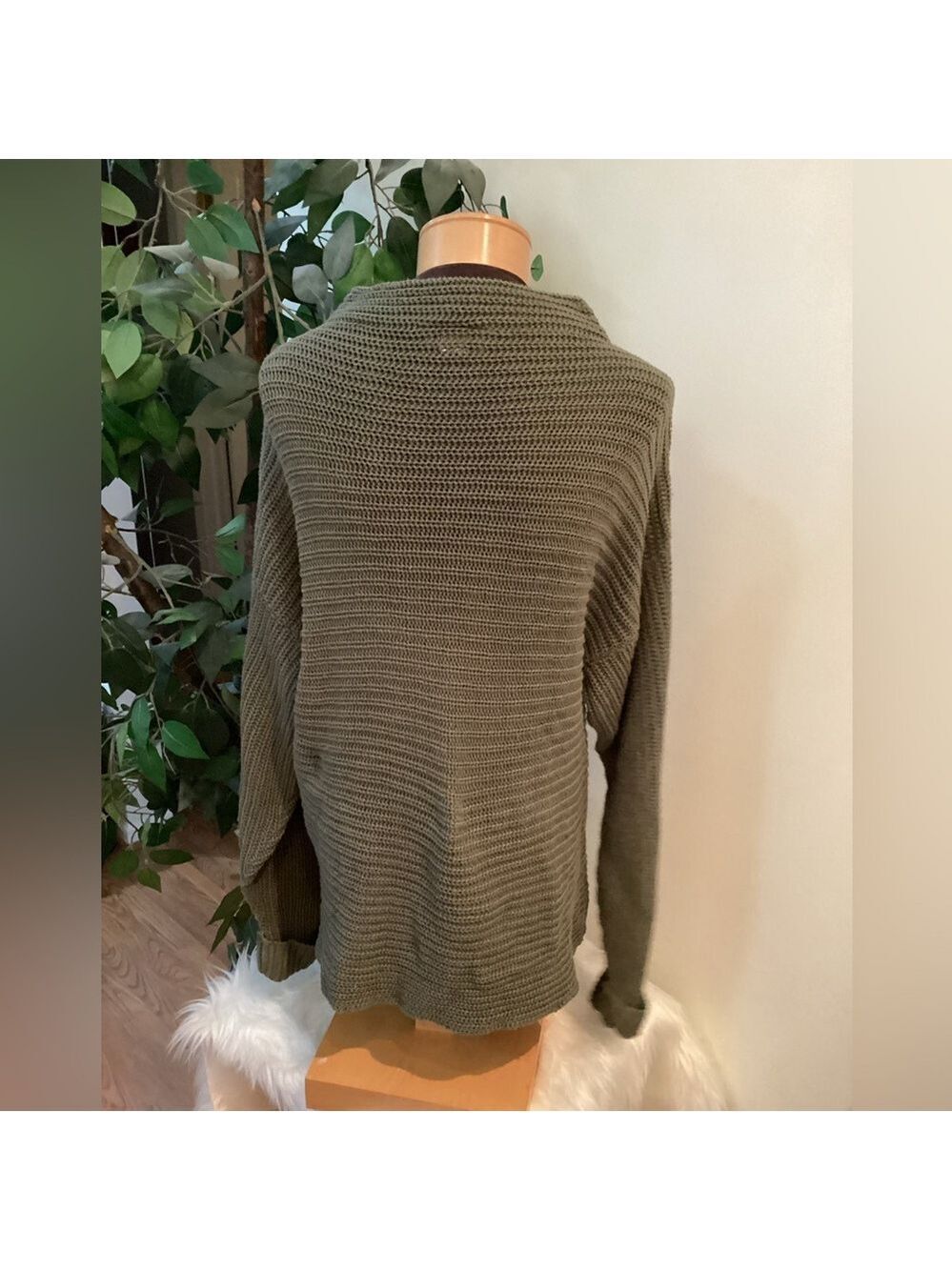 Whitefish Bay olive chunky long sleeve cuffed sweater Woman’s size XL - Picture 4 of 11